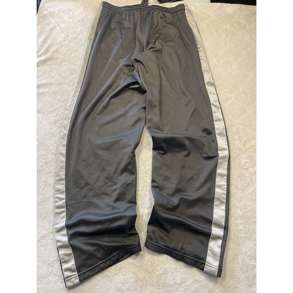 Nike Gray Sweatpants with White Stripes - Picture 4 of 15